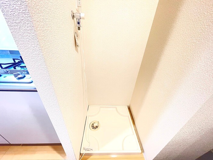 物件内観写真14　(洗濯機置場)