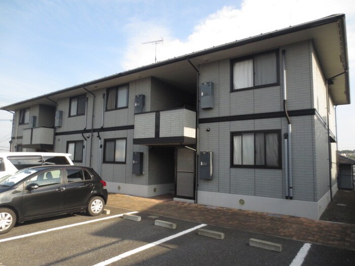 物件外観写真5　(エントランス部分)