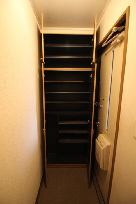 物件内観写真17　(靴箱)