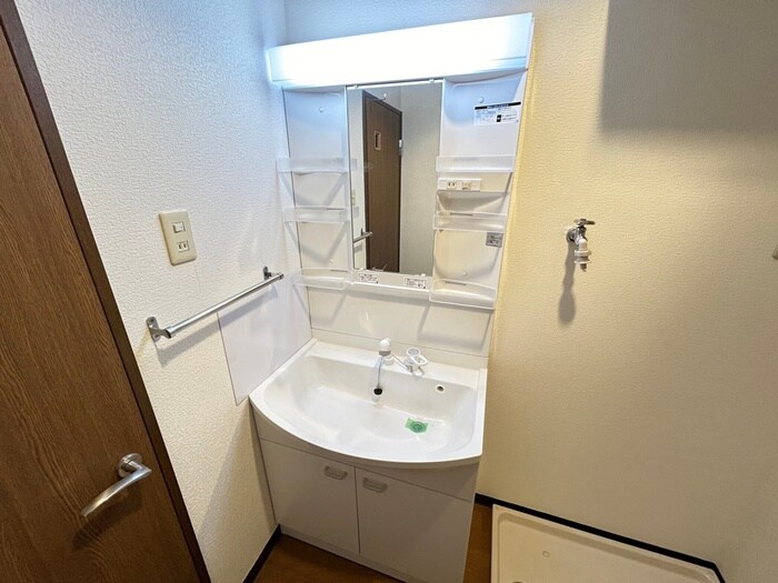 物件内観写真12　(洗面)