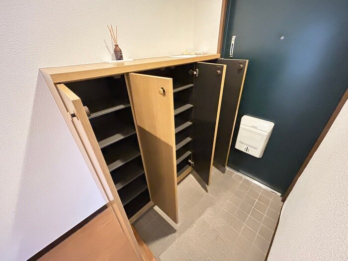 物件内観写真15　(靴箱)