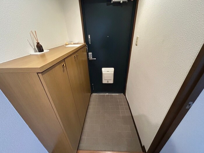物件内観写真19　(玄関)