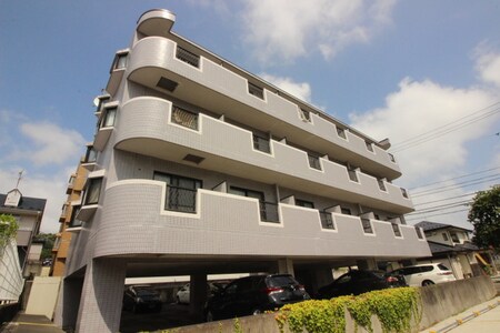 ブランシェ泉中央外観写真