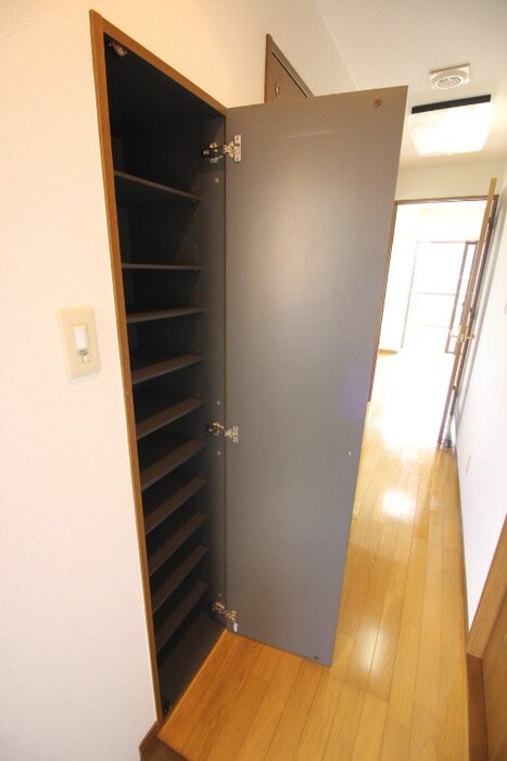 物件内観写真17　(靴箱)