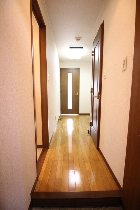 物件内観写真17　(廊下)