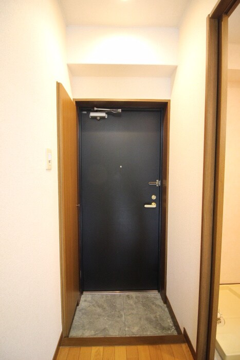 物件内観写真19　(玄関)