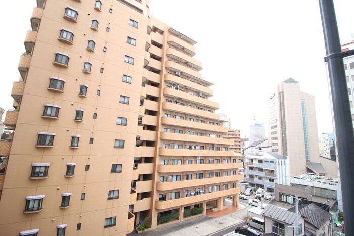 物件内観写真22　(室内からの展望)