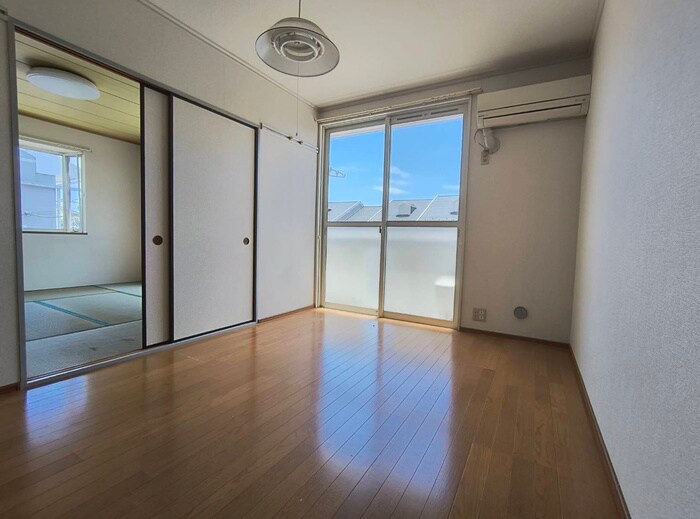 物件内観写真7　(居室)