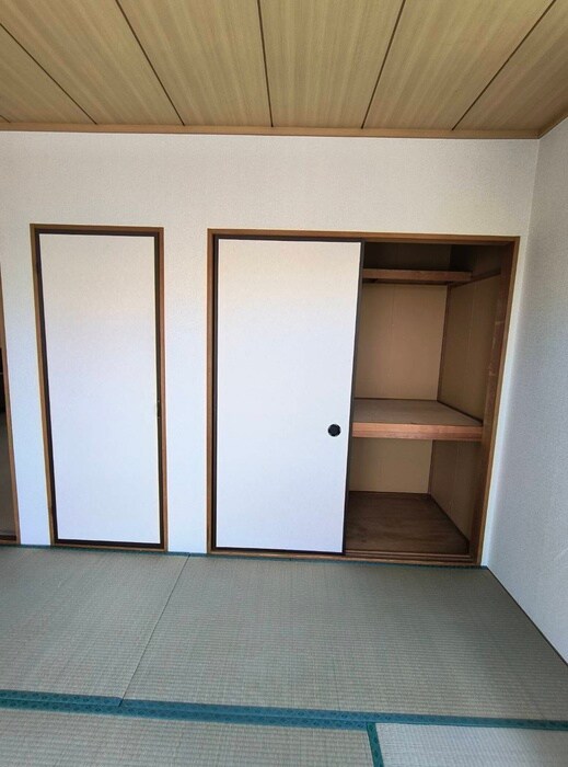 物件内観写真13　(収納)