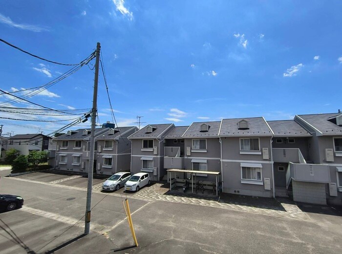 物件内観写真15　(室内からの展望)