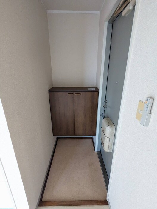 物件内観写真21　(玄関)