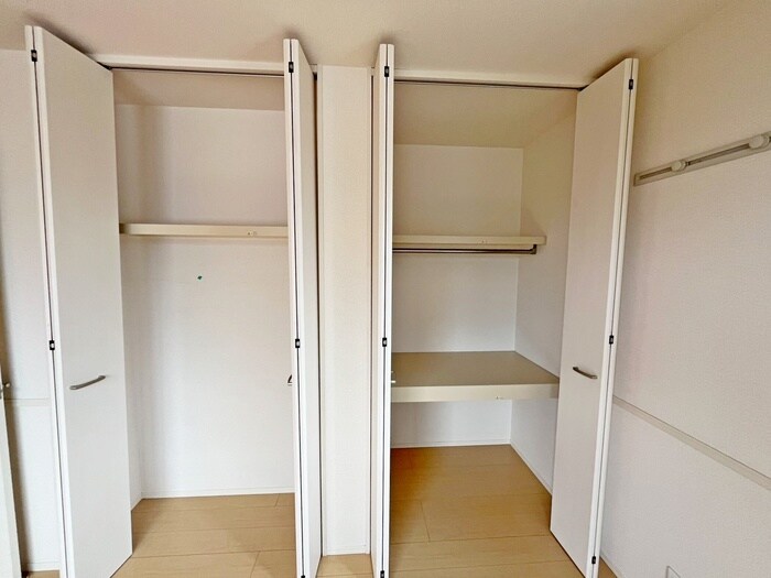 物件内観写真13　(収納)