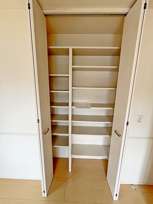 物件内観写真20　(収納)