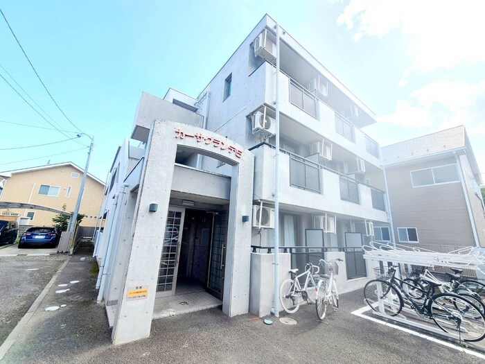 物件外観写真5　(エントランス部分)