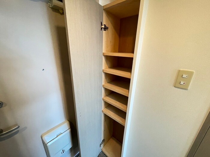 物件内観写真15　(靴箱)