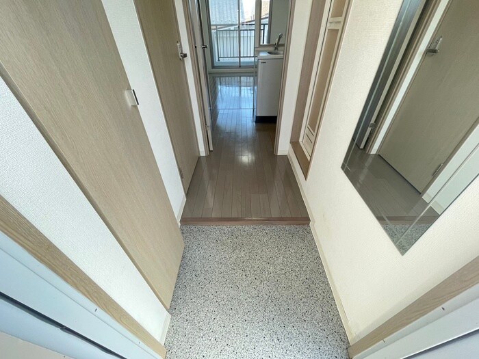 物件内観写真21　(玄関)