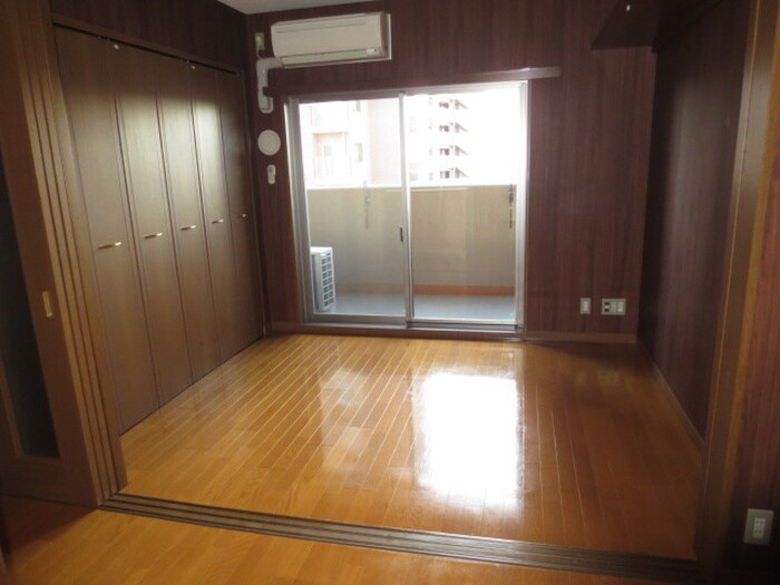 物件内観写真11　(居室)