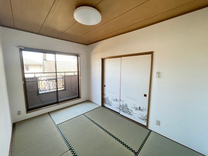 物件内観写真8　(居室)