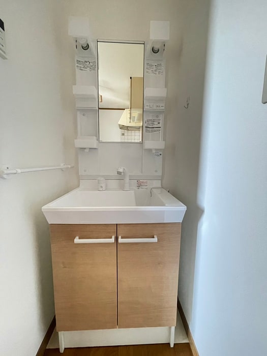 物件内観写真11　(洗面)