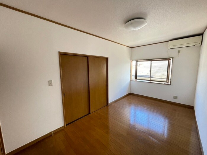 物件内観写真18　(居室)