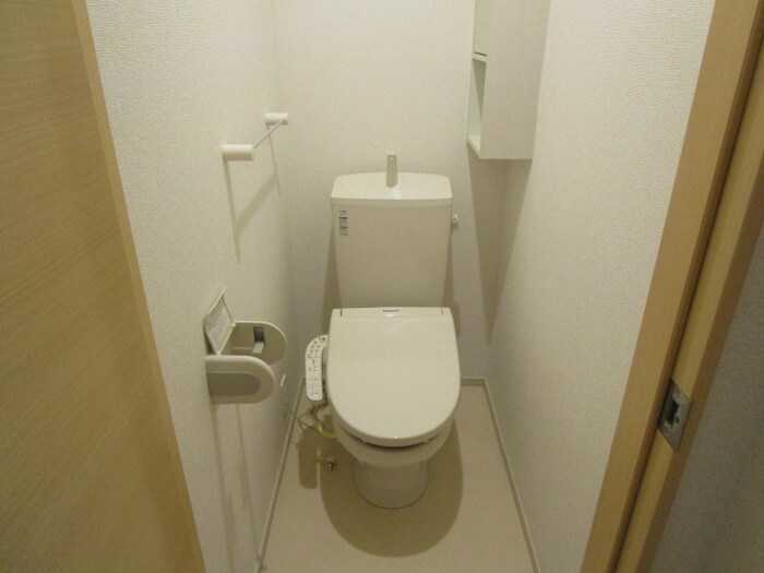 物件内観写真13　(トイレ)