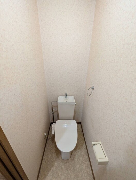 物件内観写真14　(トイレ)