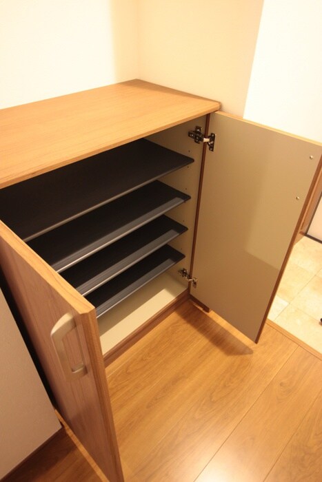 物件内観写真18　(靴箱)