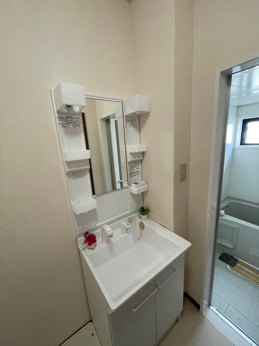 物件内観写真9　(洗面)