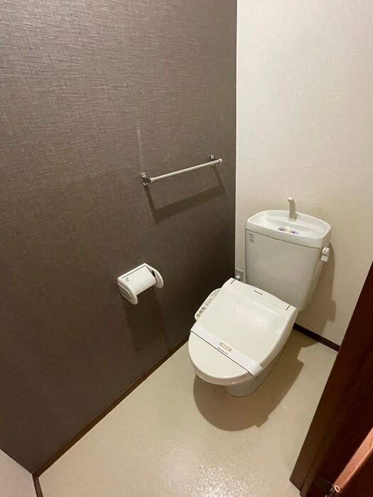 物件内観写真11　(トイレ)