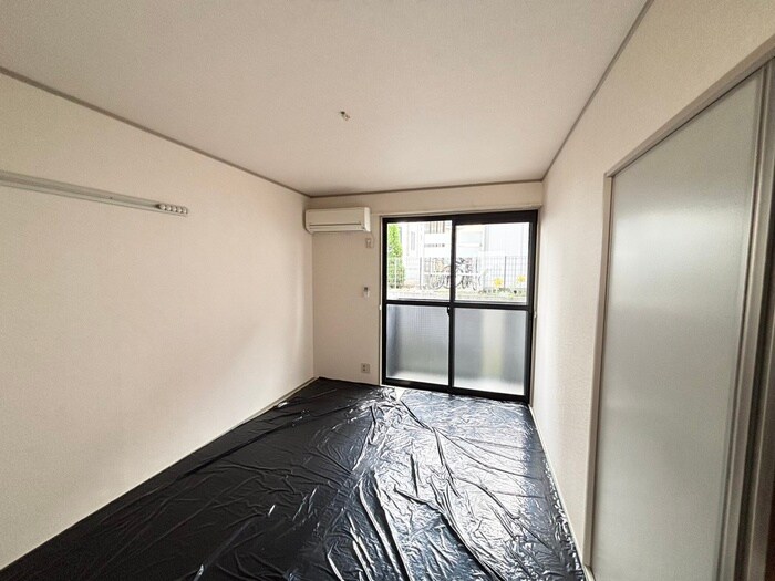 物件内観写真9　(居室)