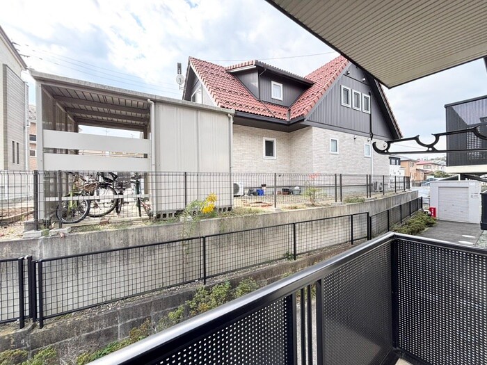 物件内観写真17　(室内からの展望)