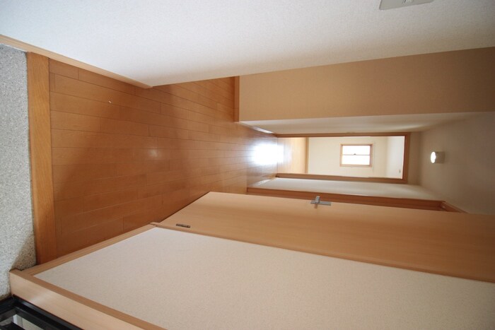 物件内観写真17　(廊下)