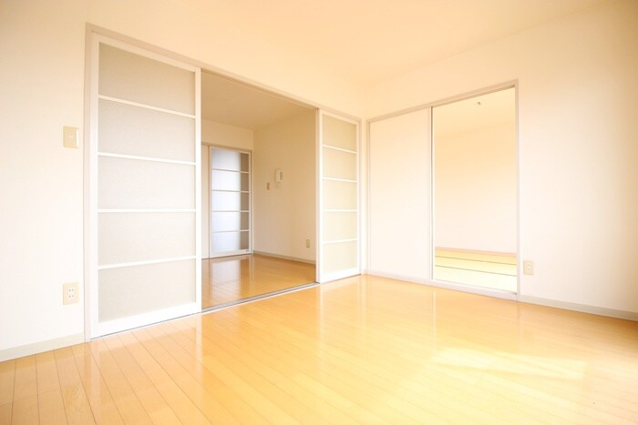 物件内観写真7　(居室)