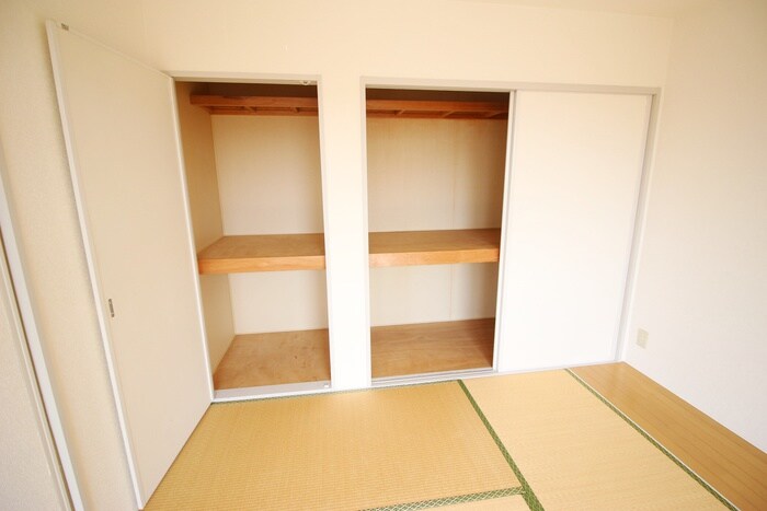 物件内観写真16　(収納)