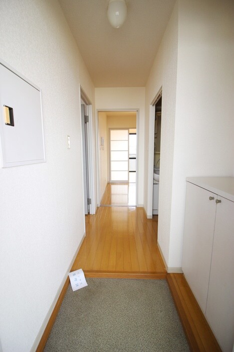 物件内観写真17　(玄関)