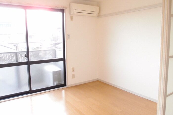 物件内観写真13　(居室)