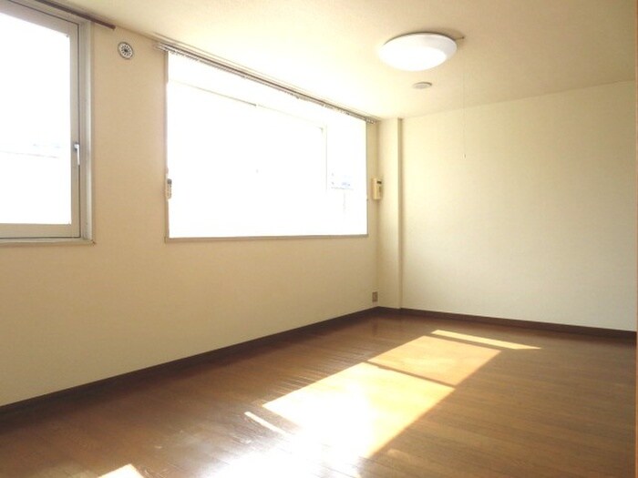 物件内観写真5　(居室)