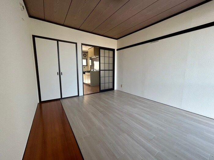 物件内観写真8　(居室)