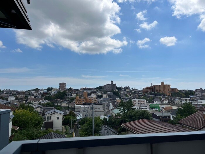 物件内観写真22　(室内からの展望)