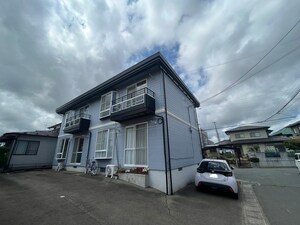 メゾンシャルマン外観写真