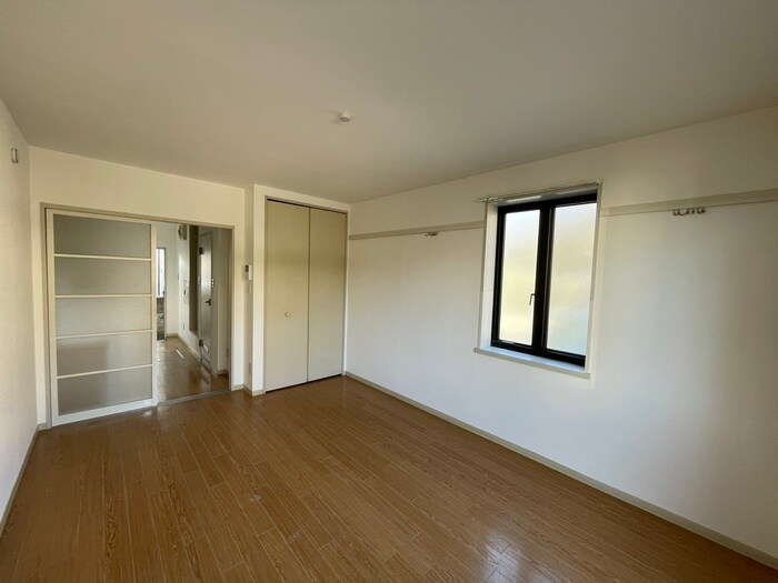 物件内観写真16　(居室)