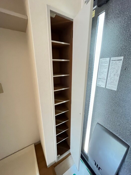 物件内観写真20　(靴箱)