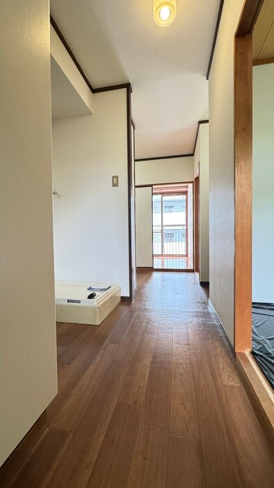 物件内観写真15　(廊下)