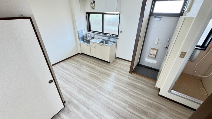 物件内観写真16　(廊下)