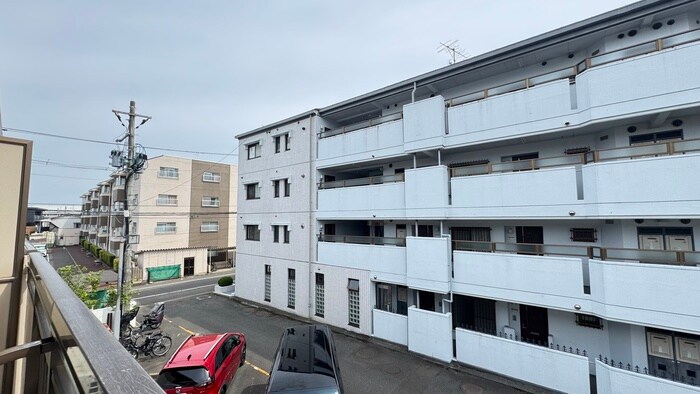 物件内観写真22　(室内からの展望)