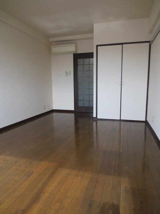 物件内観写真10　(居室)