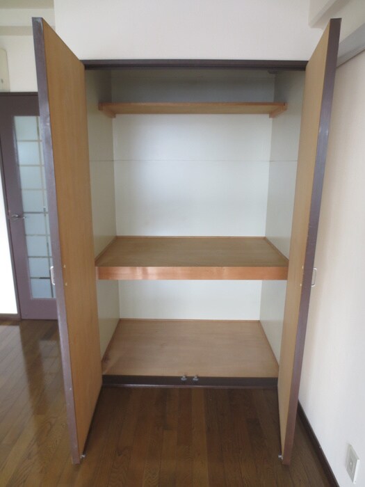 物件内観写真13　(収納)