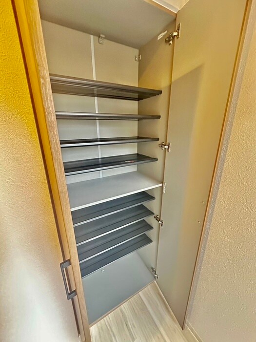 物件内観写真19　(靴箱)