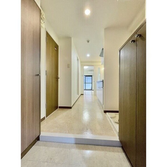 物件内観写真13　(廊下)