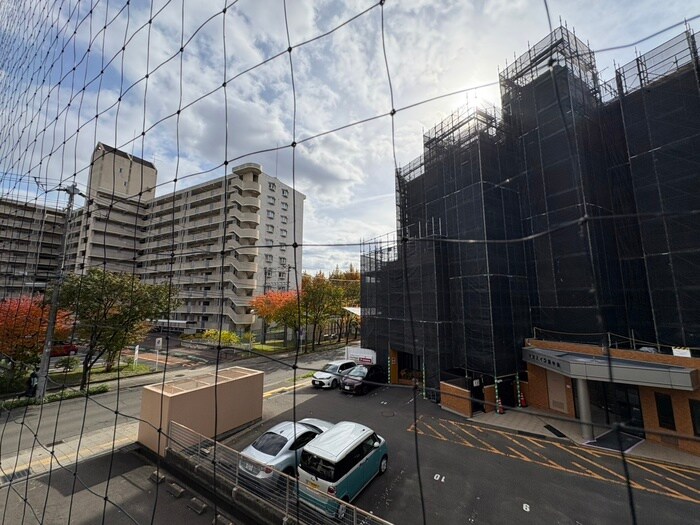 物件内観写真14　(室内からの展望)